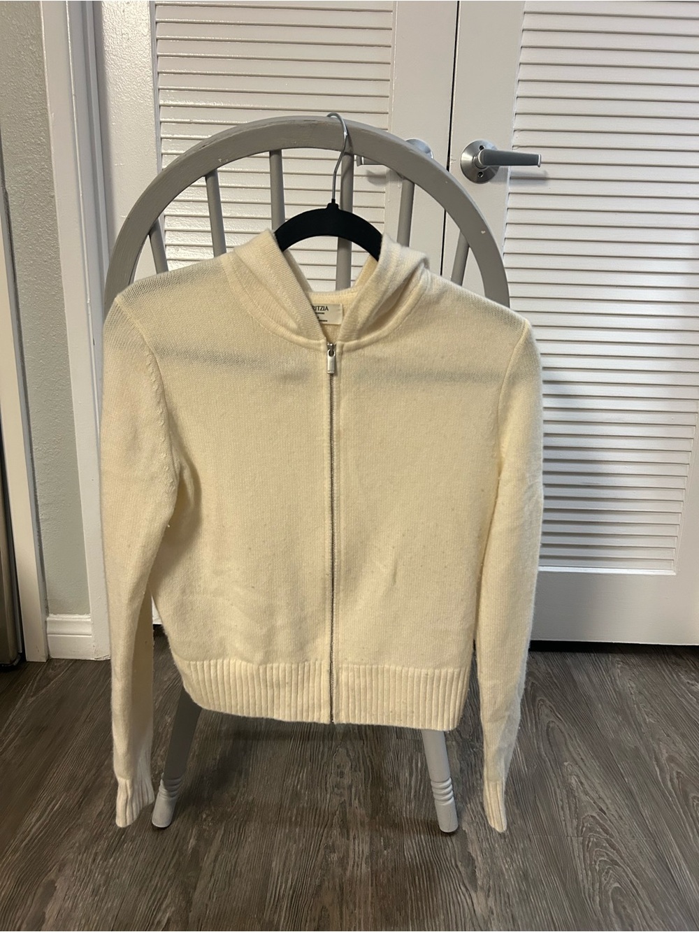 Aritzia Cream Zip-Front Women's Sweater Jacket
